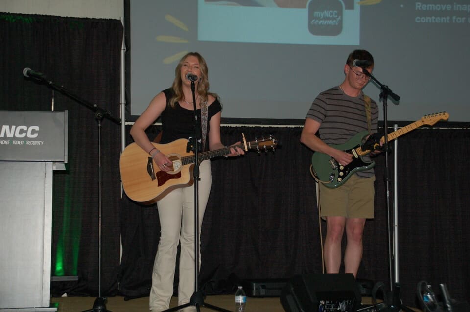 singers singing
